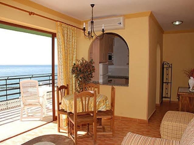Apartamentos Mediterraneo Nerja Zewnętrze zdjęcie